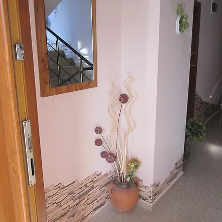 Guest house Skamnia 3*